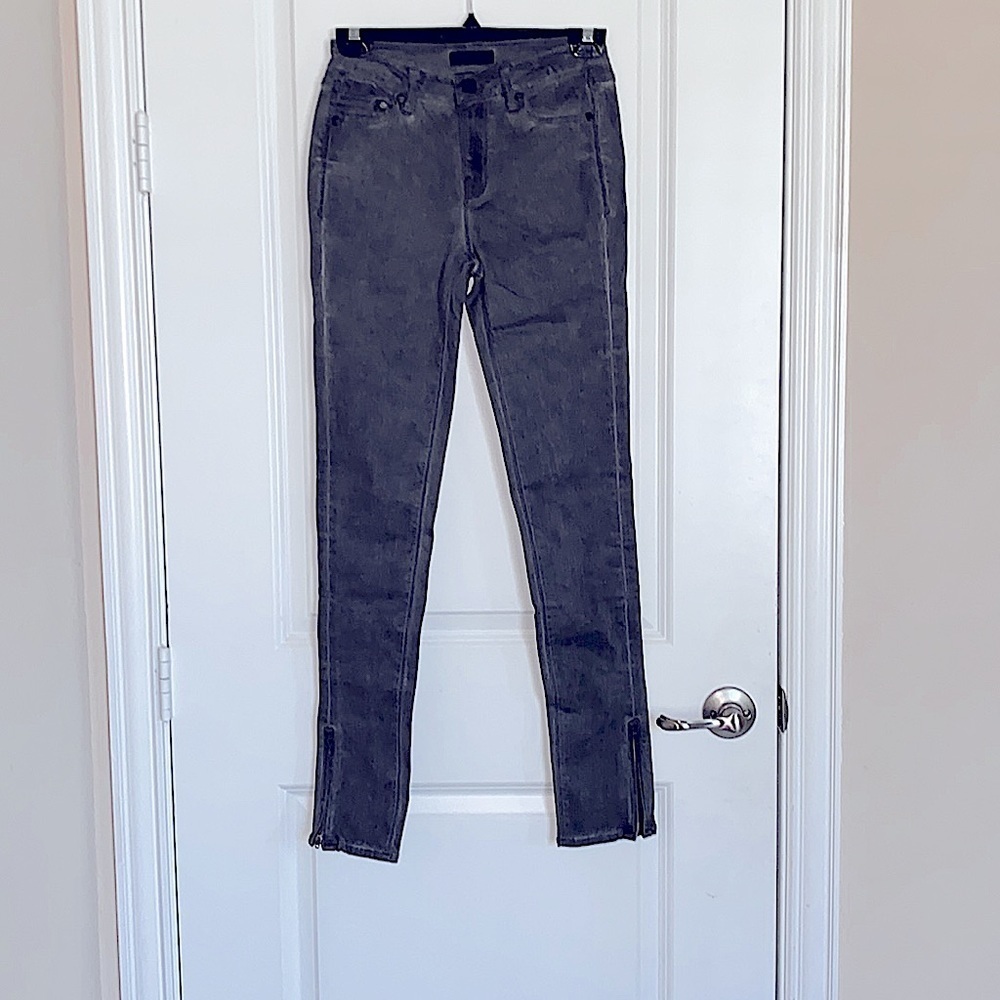 Comune Mid Rise Gray Jeans Size 26